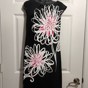 B CALM SLEEVELESS FLORAL DRESS